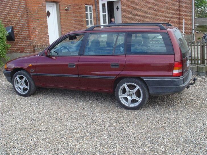 Opel astra f stc (solgt) billede 2