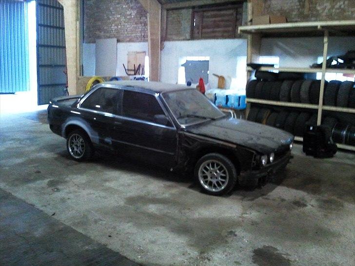 BMW E30 327i ETA Coupé billede 1