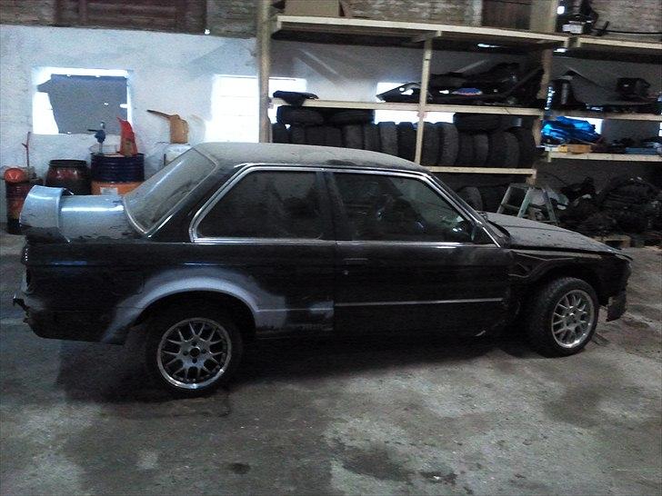 BMW E30 327i ETA Coupé billede 7