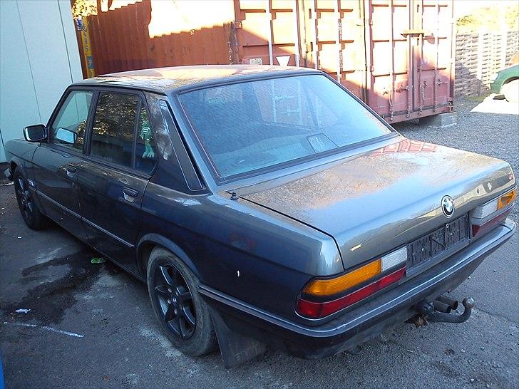 BMW e28 525 2.7 eta billede 7