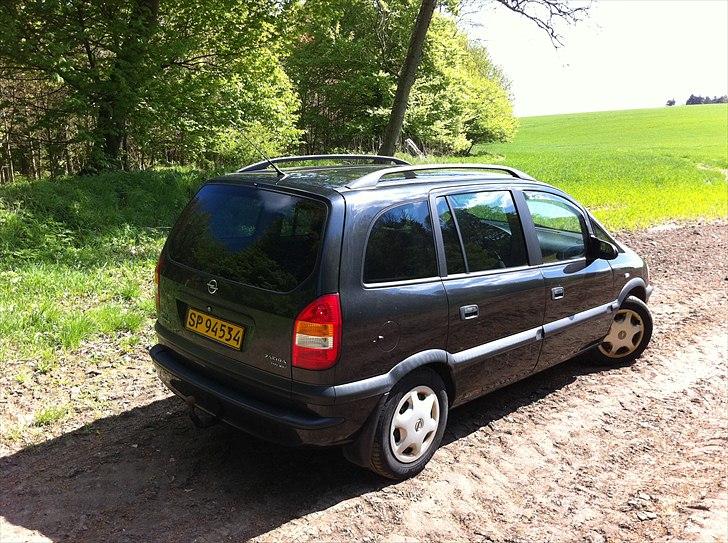 Opel Zafira 2,0 DTi flexivan - Billede fra da jeg hentede den :) billede 15
