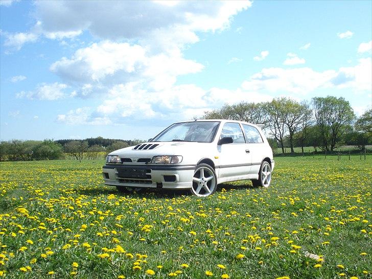 Nissan Sunny GTi-R 4x4 billede 1