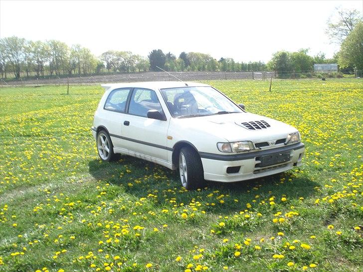 Nissan Sunny GTi-R 4x4 billede 4