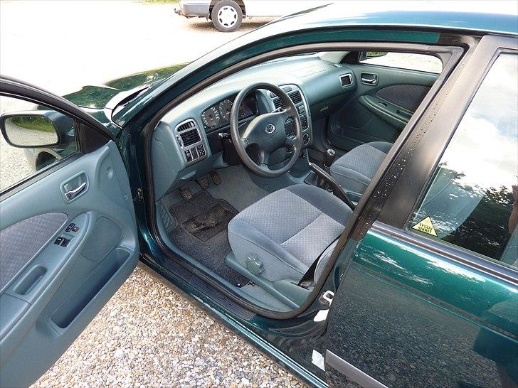 Toyota Avensis Terra Euro Sedan 1,8 VVT-I - Gammelt billede billede 11