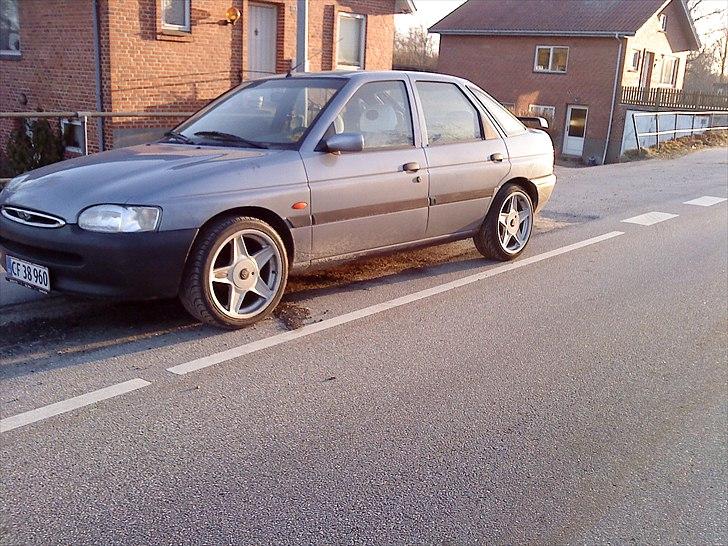 Ford Escort  solgt billede 8