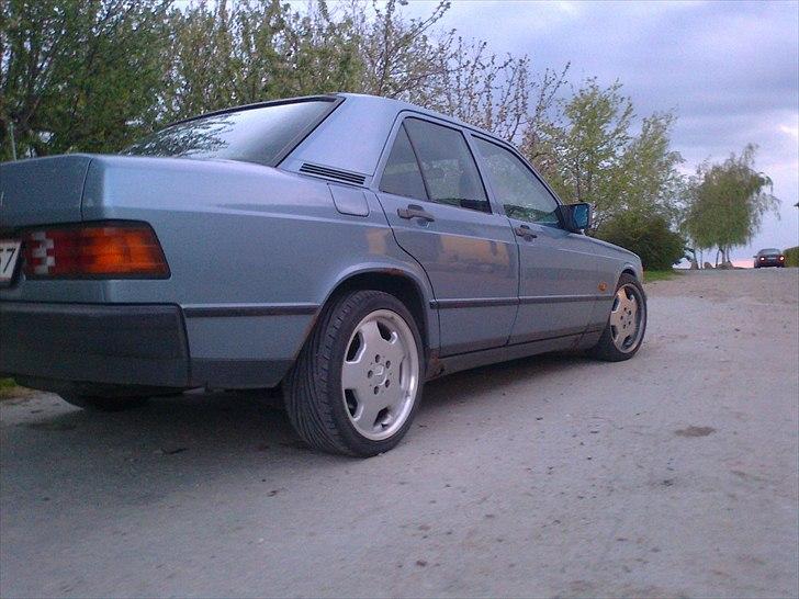 Mercedes Benz 190 (tidl bil) billede 2