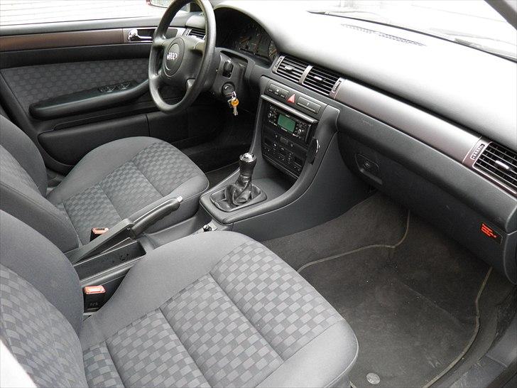 Audi A6 2,4 V6 billede 11