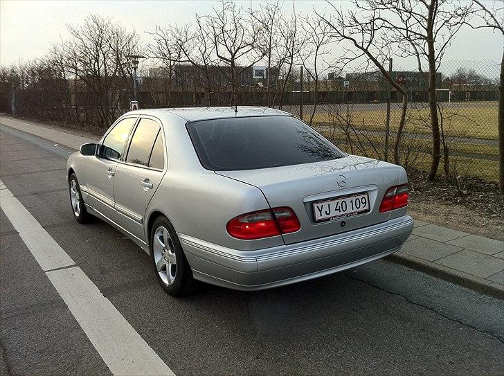 Mercedes Benz E 270 CDI billede 5