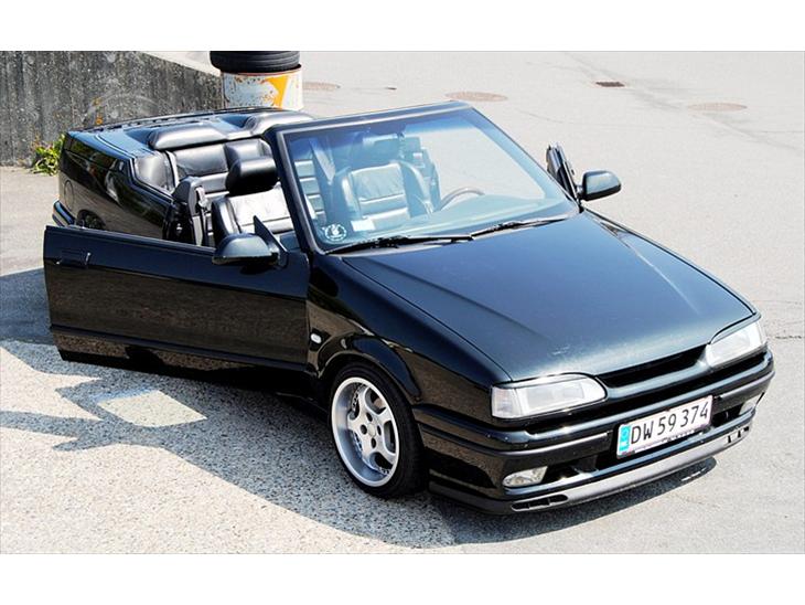 {{currentPhoto.altText}} billede {{currentPhoto.number}}