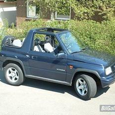 Suzuki Vitara 1.6 JLX Canvas (Solgt)