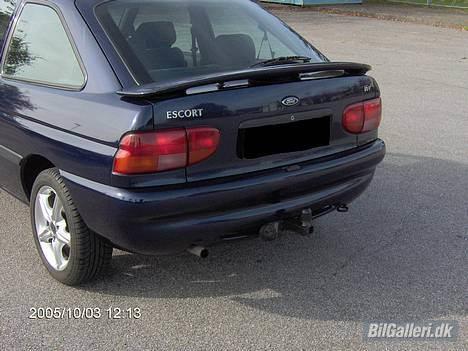 Ford Escort 1,6 clx - SOLGT ! - Det har pyntet med spojlen billede 11