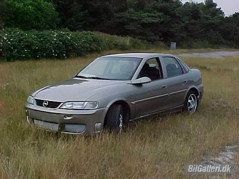 Opel Vectra B ***solgt*** - rs4 front kom på i dag (15/7) billede 7