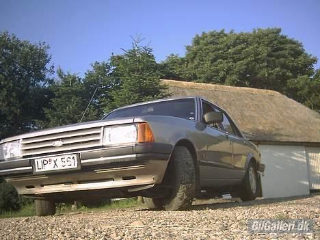 Ford Granada  - Ja her er hun så... dejlig dame hva... ;) billede 1