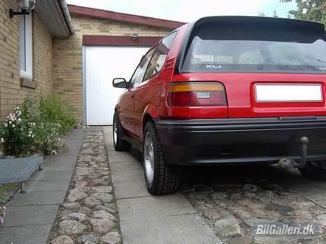 Toyota Corolla Turbo (Raceren) - Dækkene går en lille smule ud over skærmene... :-) billede 12