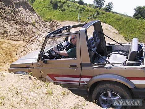 Suzuki Samurai Cabriolet (SOLGT) billede 8