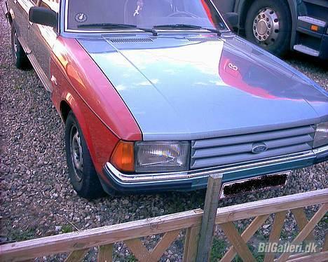 Ford Granada 2,3 V6 skrottet - ja grim forskærm billede 2