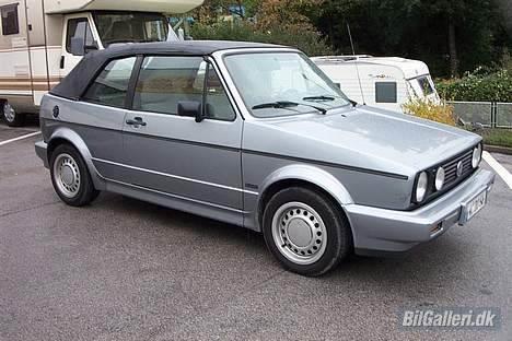 VW Golf 1 Cab Old-timer - Som den stod, da jeg afhentede den i Essen! billede 17