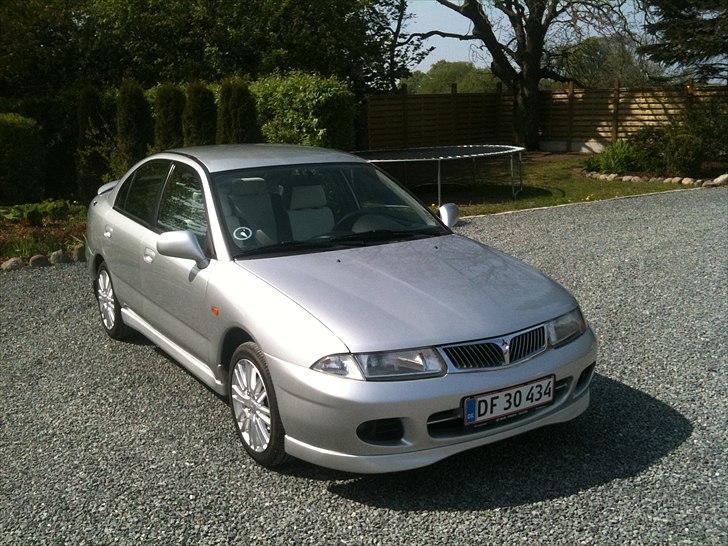 Mitsubishi Carisma billede 1