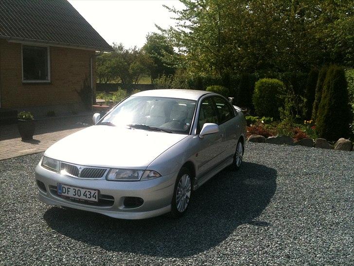 Mitsubishi Carisma billede 2