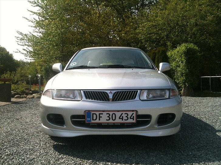 Mitsubishi Carisma billede 3