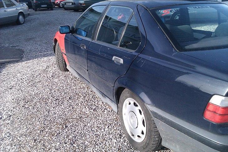 BMW 316 I E36 SOLGT billede 7