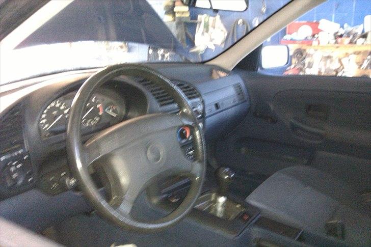 BMW 316 I E36 SOLGT billede 9