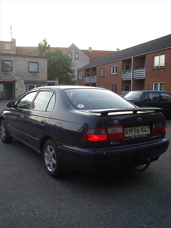 Toyota Carina E billede 4