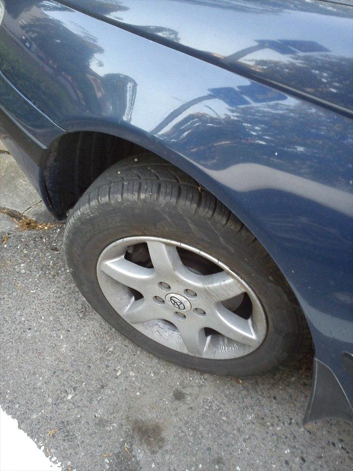 Toyota Carina E billede 8