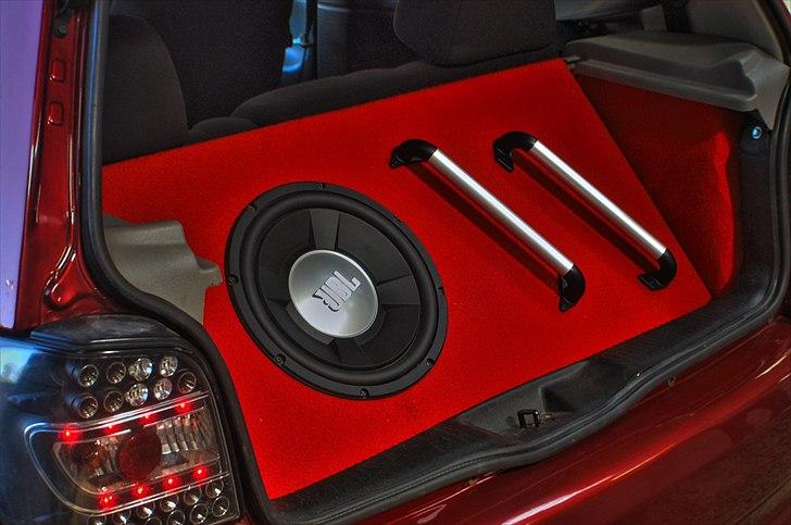 VW     Polo 6n Red/black edi - Foto: Christian Thirup billede 5