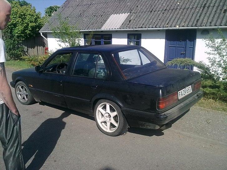BMW E30 2,3i  billede 3