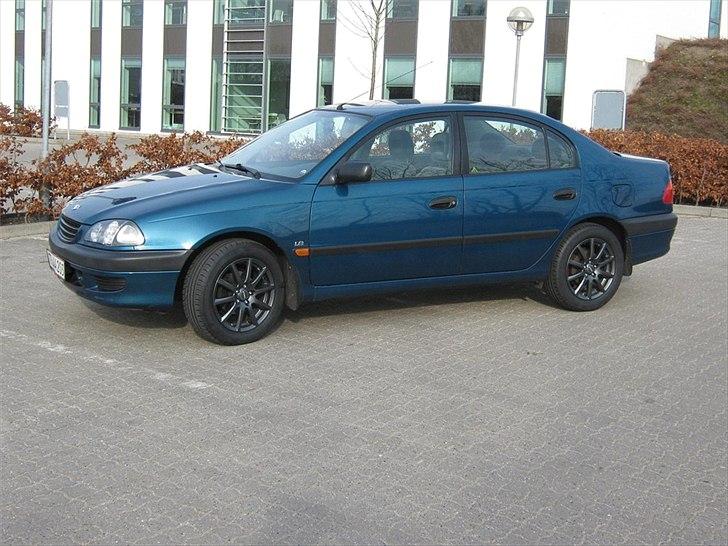 Toyota avensis 1,8 billede 2