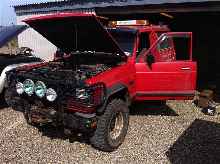 Datsun patrol 3.3 turbo  - her med syns hjul billede 10