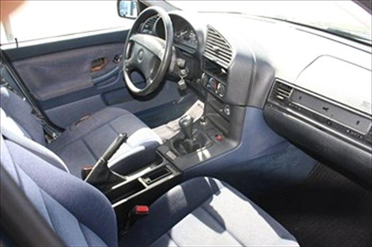BMW 316 I E36 SOLGT billede 12