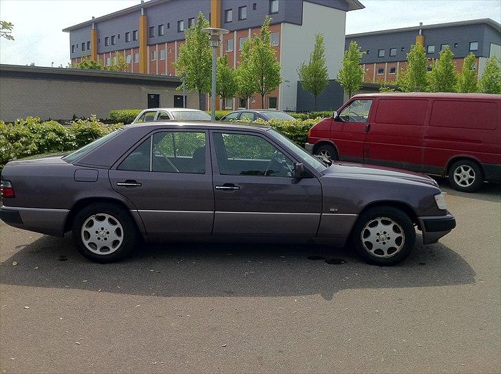 Mercedes Benz 260E billede 5