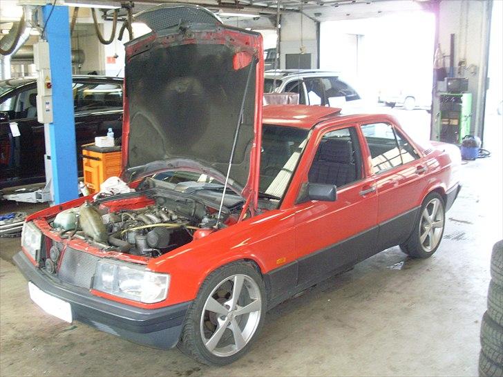 Mercedes Benz 190 D solgt billede 15