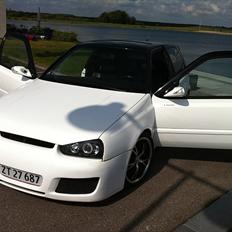 VW Golf 3, ''White Chick'' (SOLGT!)