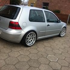 VW Golf 4  ( SOLGT )