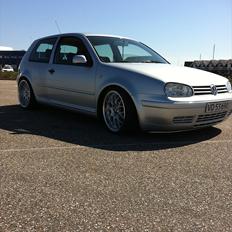 VW Golf 4  ( SOLGT )