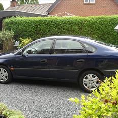 Toyota Avensis Terra  **SOLGT**