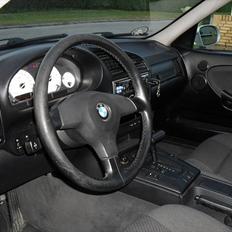 BMW 325i STJÅLET