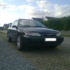 Ford Mondeo V6