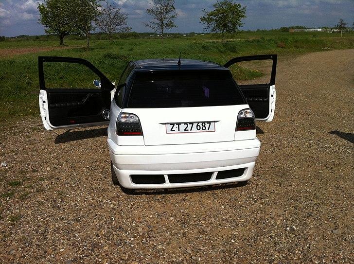 VW Golf 3, ''White Chick'' (SOLGT!) billede 6