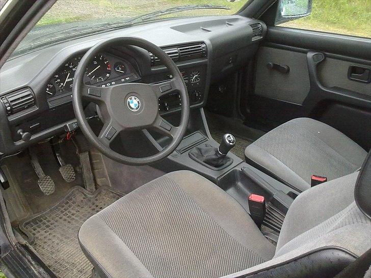 BMW 320i billede 8