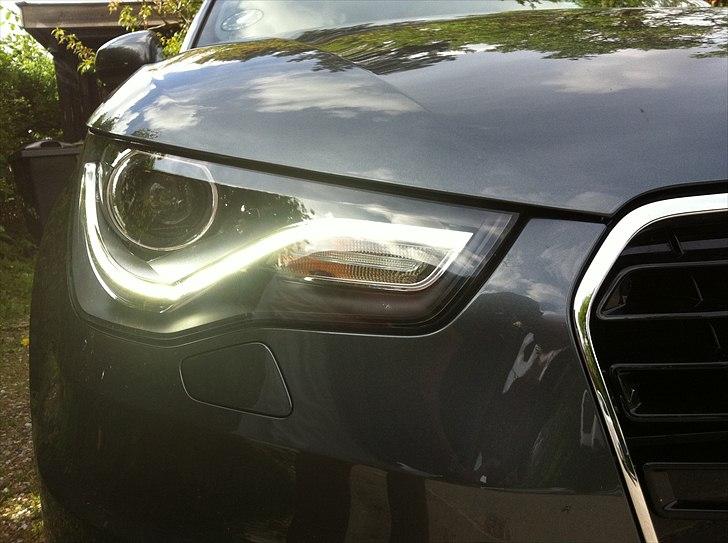 Audi A1 185hk S-line  - Lækre LED kørelys.. Med Xenon lygter  billede 6