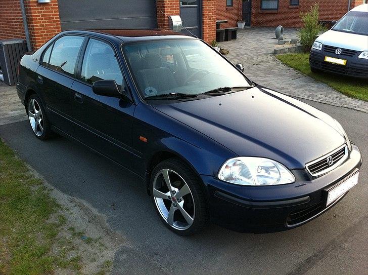 Honda Civic 1.4i S *Solgt* billede 1