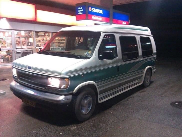 Ford Econoline - HEr er bilen på vej hjem da jeg hentede den billede 1