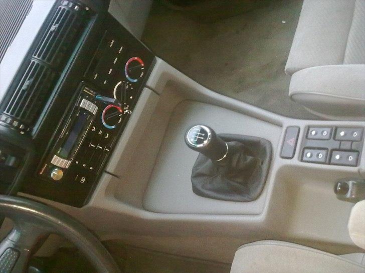 BMW E34 525i 12V Solgt billede 8