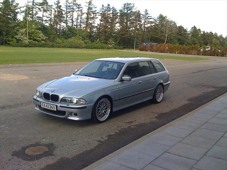 BMW E39 525 tds touring Aut. billede 9