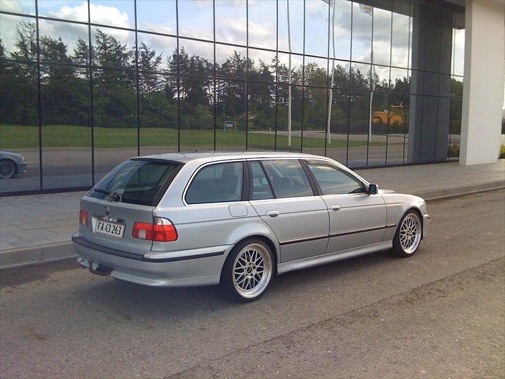 BMW E39 525 tds touring Aut. billede 11
