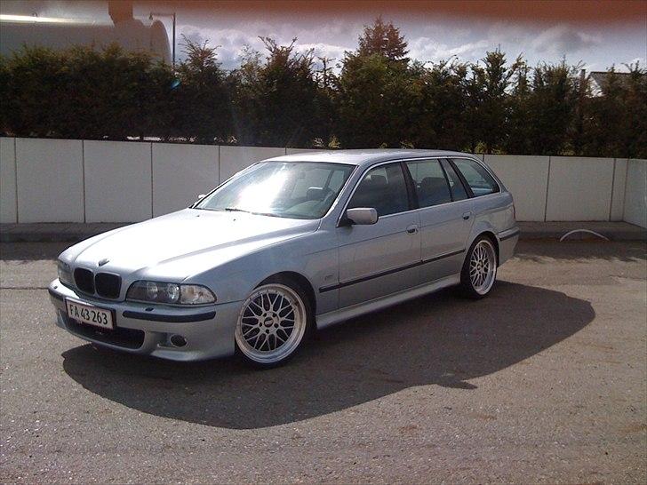 BMW E39 525 tds touring Aut. billede 16